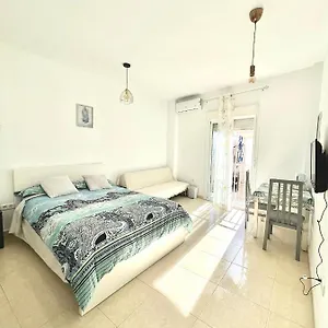 Luna Ensuites Centro Apartment